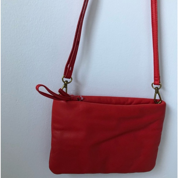 Madewell puff crossbody bag - Scarlett leather - Picture 2 of 9